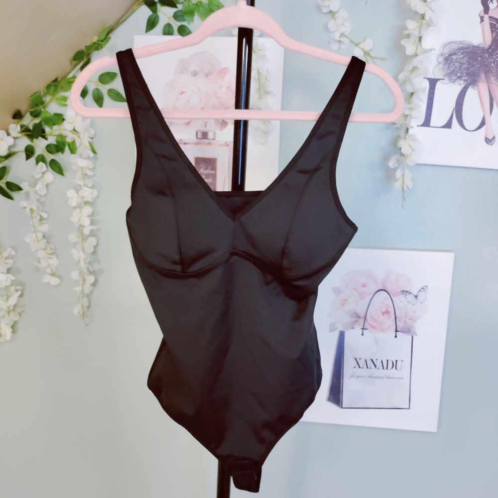 Women's  V Neck Sleeveless Bodysuit With Snap Crotch